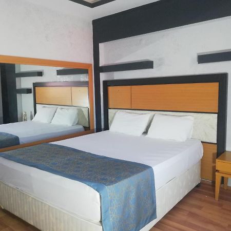 Uenaten Otel Gaziemir ภายนอก รูปภาพ