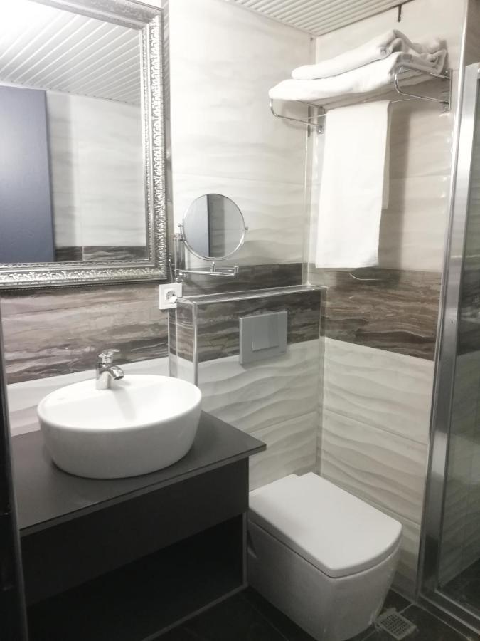 Uenaten Otel Gaziemir ภายนอก รูปภาพ