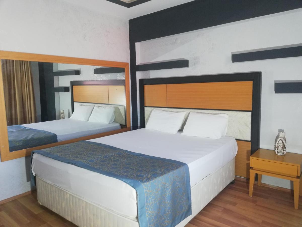 Uenaten Otel Gaziemir ภายนอก รูปภาพ