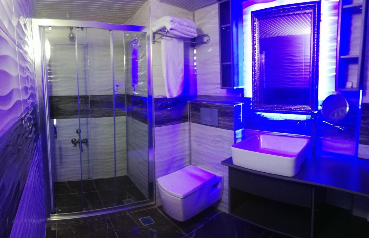 Uenaten Otel Gaziemir ภายนอก รูปภาพ