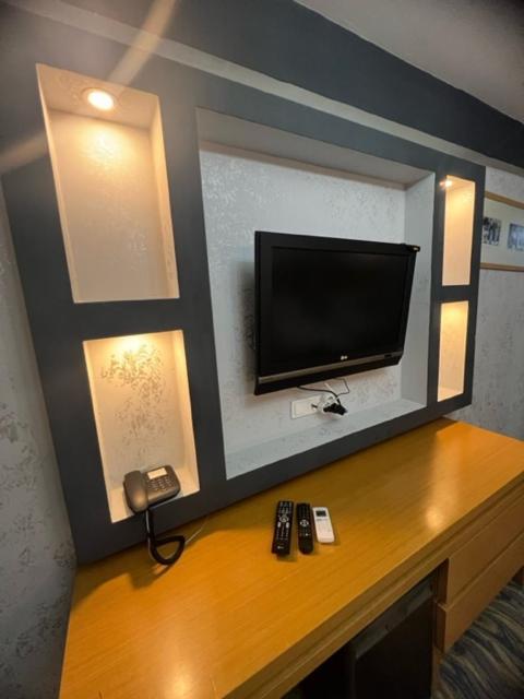Uenaten Otel Gaziemir ภายนอก รูปภาพ