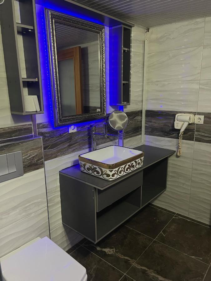 Uenaten Otel Gaziemir ภายนอก รูปภาพ