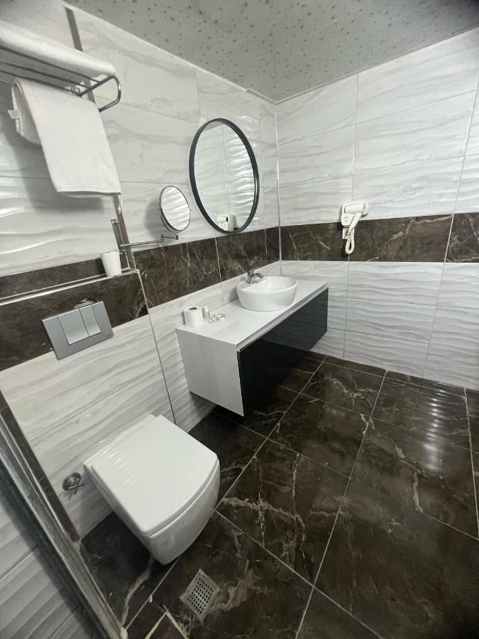 Uenaten Otel Gaziemir ภายนอก รูปภาพ