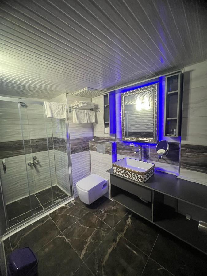 Uenaten Otel Gaziemir ภายนอก รูปภาพ